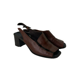 Lea Foscati Open Toed Slingback Block Heeled Sandals